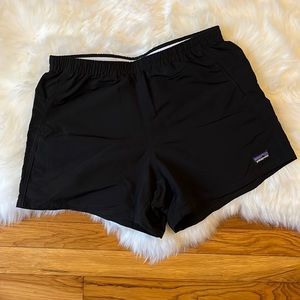 Patagonia baggies in black